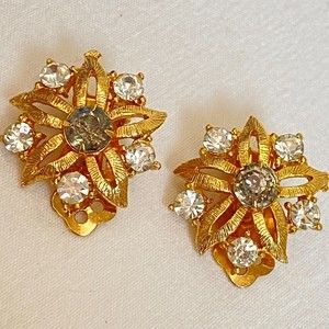 Lisner Gold Tone Rhinestone Floral Earrings Clip On